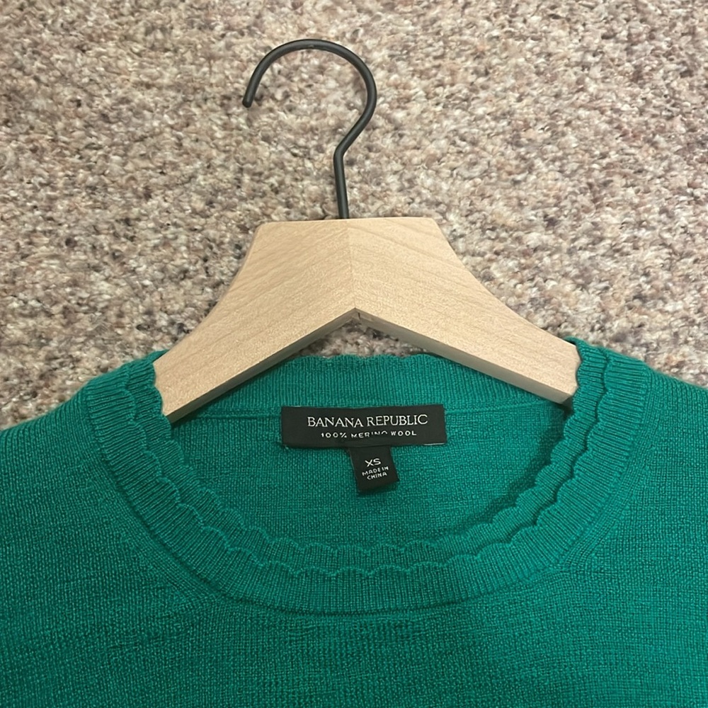 Banana Republic 100% Merino Wool XS Womens Green Long Sleeve